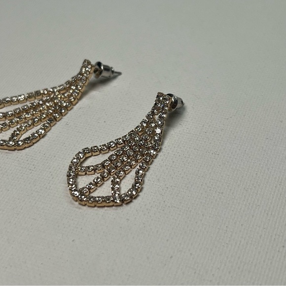 Vintage Gold Tone Tear Drop Shaped Dangle Stud Earrings - Picture 4 of 9